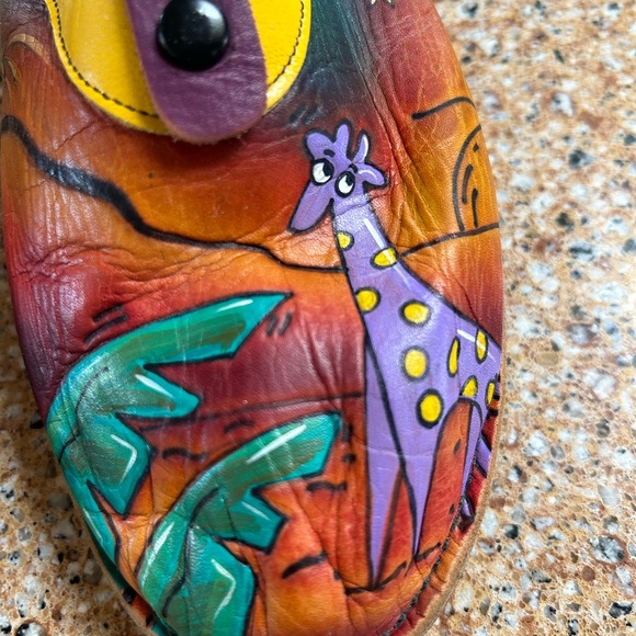 Those Shoes. Southwest style. Ankle strap. Size 9 - Picture 2 of 6